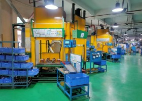 机器人焊接生产线